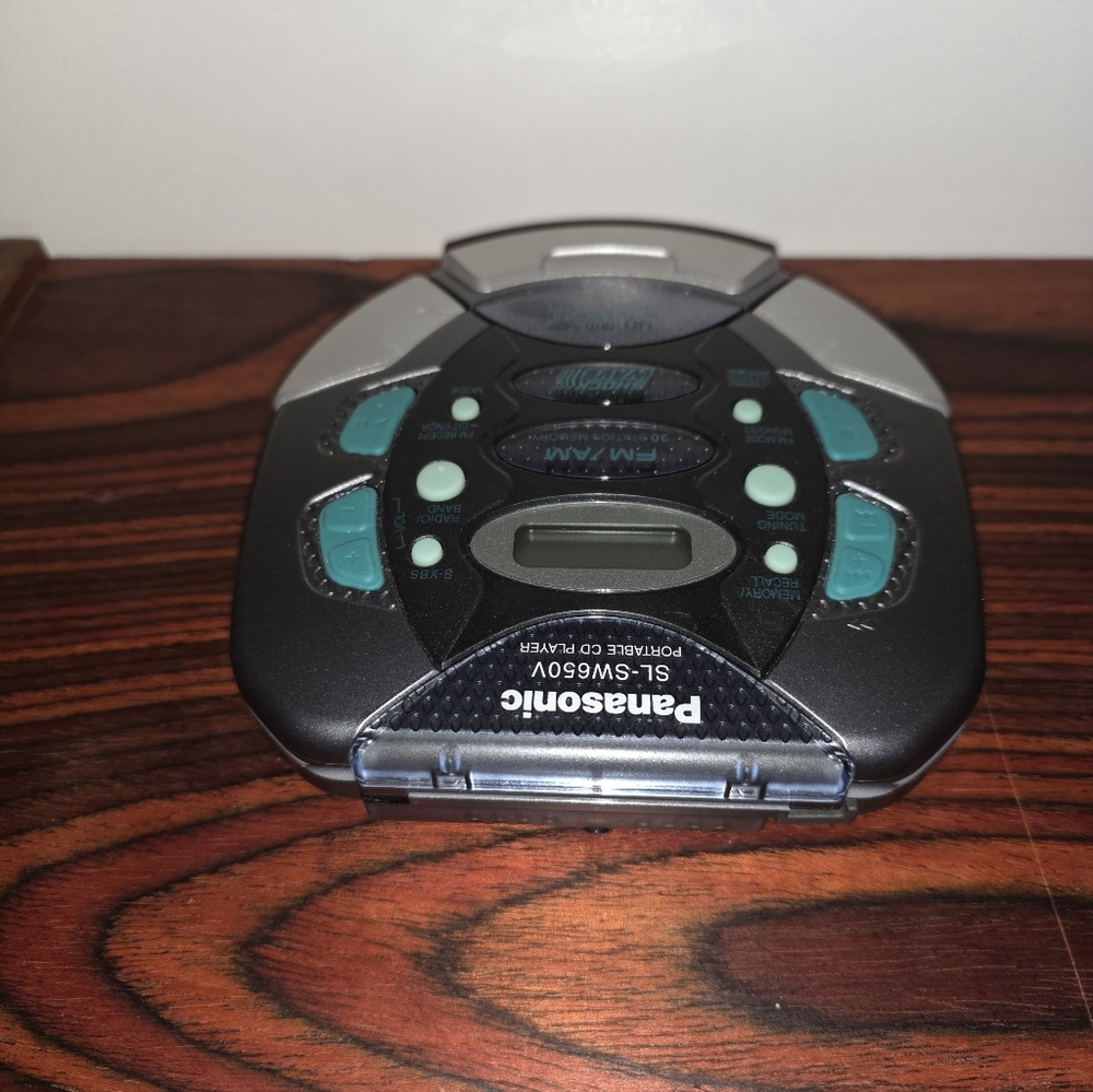 Panasonic Portable CD player/Working Cd Player/The Panasonic SL-SW650V